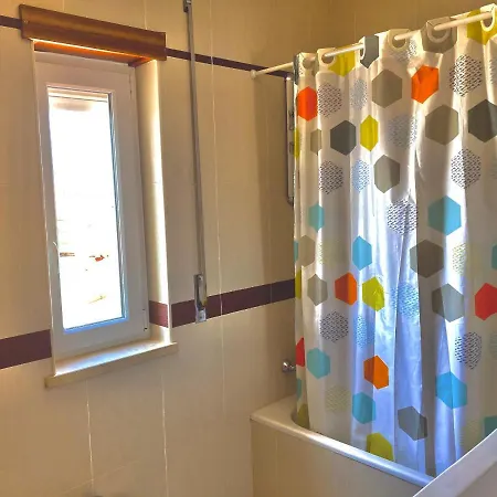 37 - Driftwood Ocean Peniche