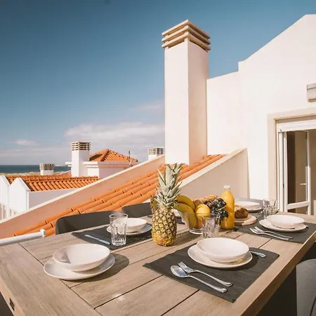 37 - Driftwood Ocean Peniche